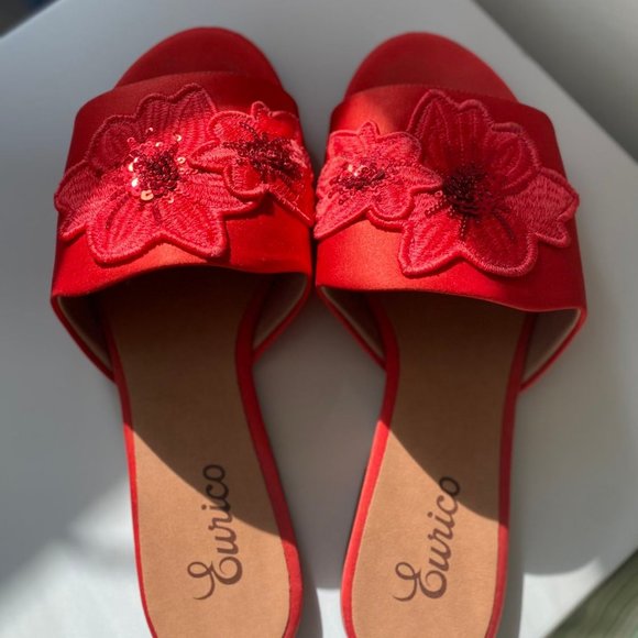 Red silk satin embellished slides in 12 - Picture 3 of 4